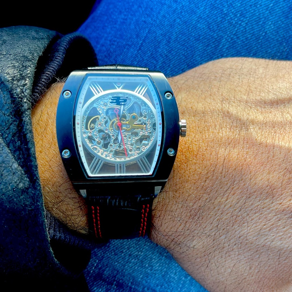 Fancy Looking Automatic Watch - image 1